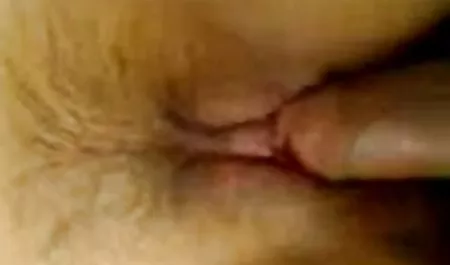 تلاش یک سبزه جوان برای نشستن روی طناب منجر به عکس سکسی حشری خفن لعنتی شد
