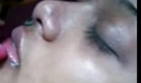 مثل یک عکس سکسی خارجی حشری بیدمشک واقعی که فاحشه ام را می کند