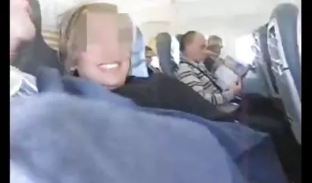 زیبایی جوان با مشاعره بزرگ با یک ارواح روبرو می شود ، سعی می کند از او فرار کند ، او را با اعضای خود فریب می دهد و دیو این عوضی جوان را سخت می عکسهای سکسی زنان حشری کند