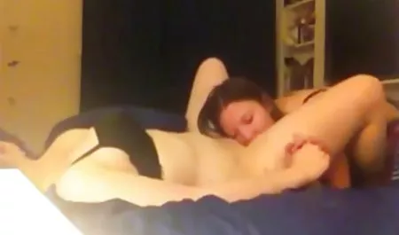 Busty Richelle Ryan یک چربی برای خدمتکار مکیده و تصاویرسکسی حشری او را گرفت